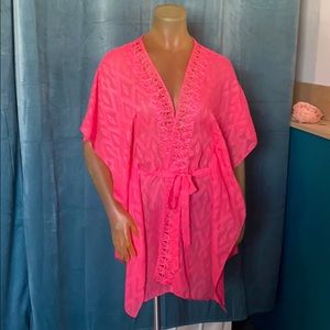 Kimono style short robe hot pink!